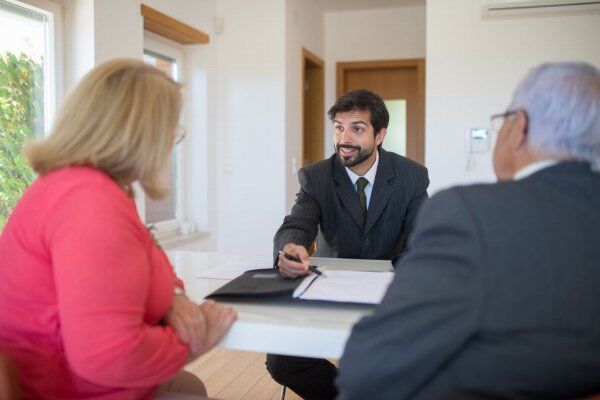 Análise comparativa estratégica: consultoria tributária imobiliária