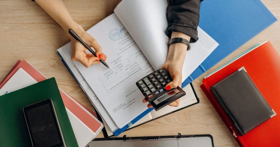 Simulador de impostos para anfitriões: guia técnico e prático