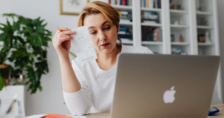 Como declarar rendimentos do Airbnb e carnê-leão: checklist mensal para proprietários e gestores