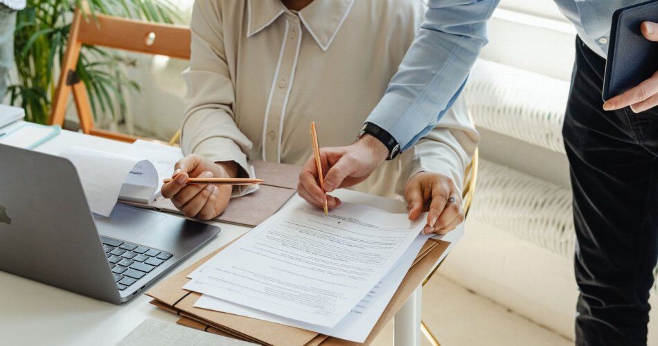 Planejamento tributário para locação por temporada: CNAE, ISS e segregação de receitas